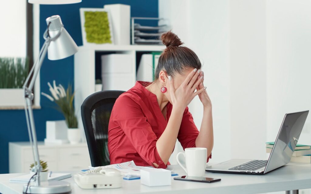 Signs of Inadequate Ventilation in Offices