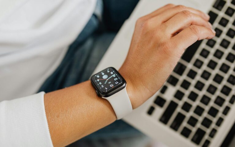 Best Fitness Trackers for Office Worke