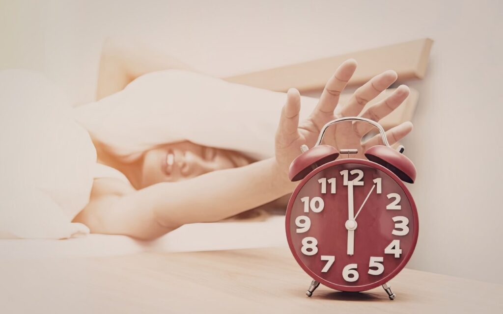 Wake Up Early And Avoid Snoozing